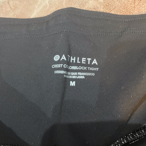 Athleta color block leggings. Veryy flattering and slimming - Picture 9 of 10
